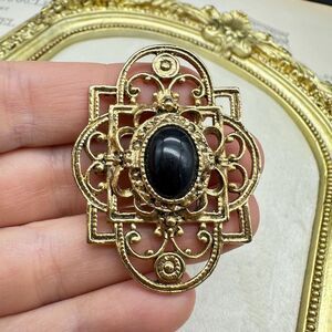 Vintage Victorian Filigree art nouveau brooch Pin with black stone
